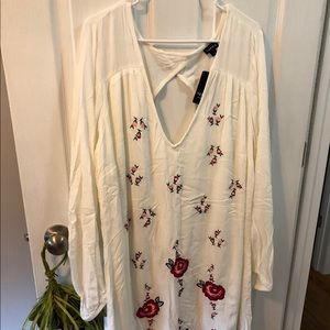 Gorgeous embroidered Torrid dress